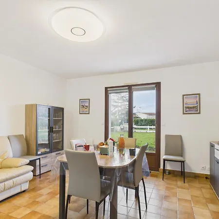 بيت للعطل 550m De La Plage, Maison Avec Jardin Pour 6 *