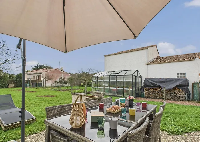 550m De La Plage, Maison Avec Jardin Pour 6 *